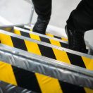 200101-4061 | Csúszásgátló szalag sárga-fekete 50 mm x 5 m öntapadós - Berger