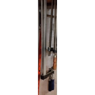 Pillanatszorító 2 dbcsavaros, fa nyéllel